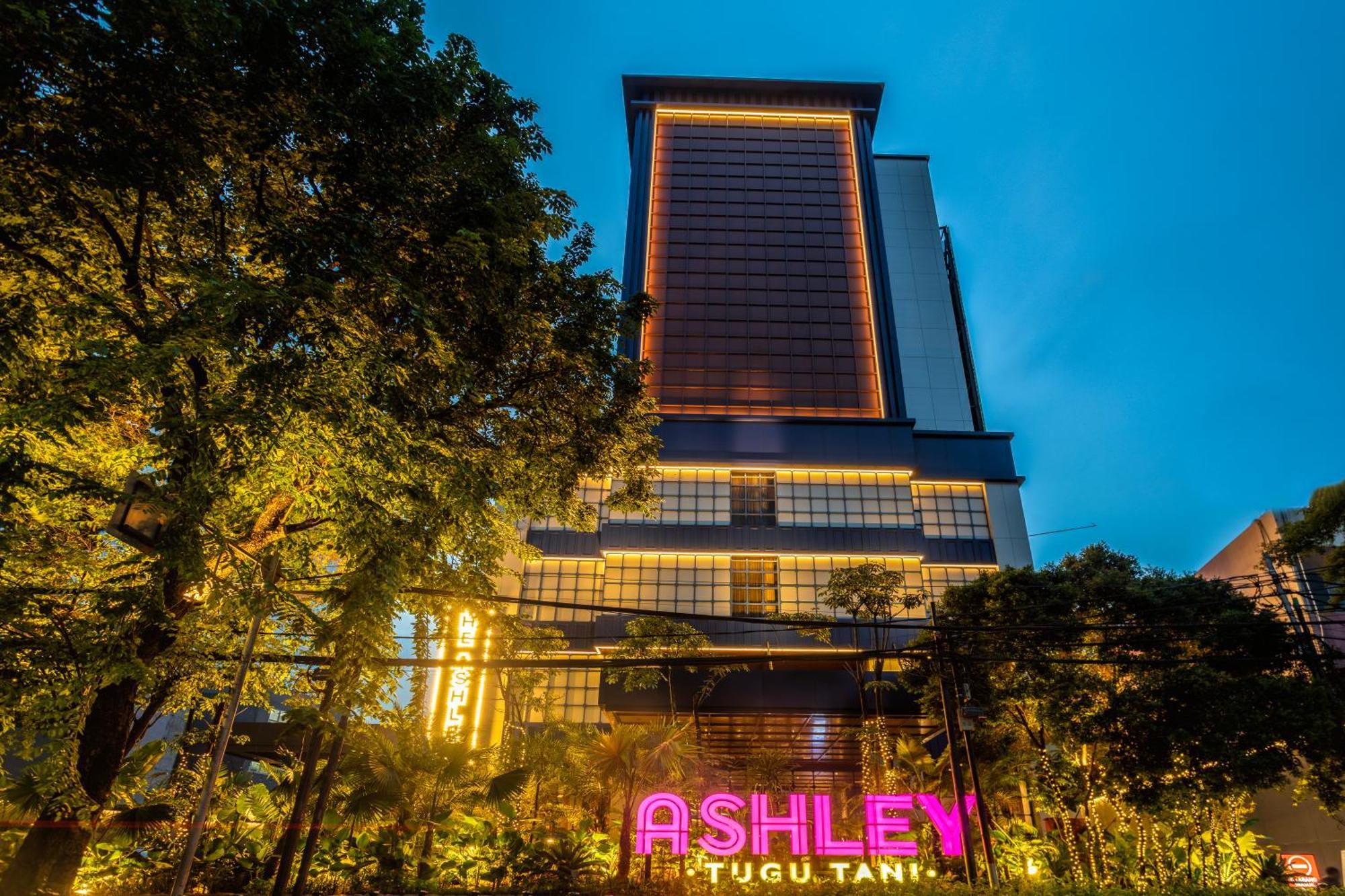 Ashley Tugu Tani Menteng Джакарта Екстериор снимка